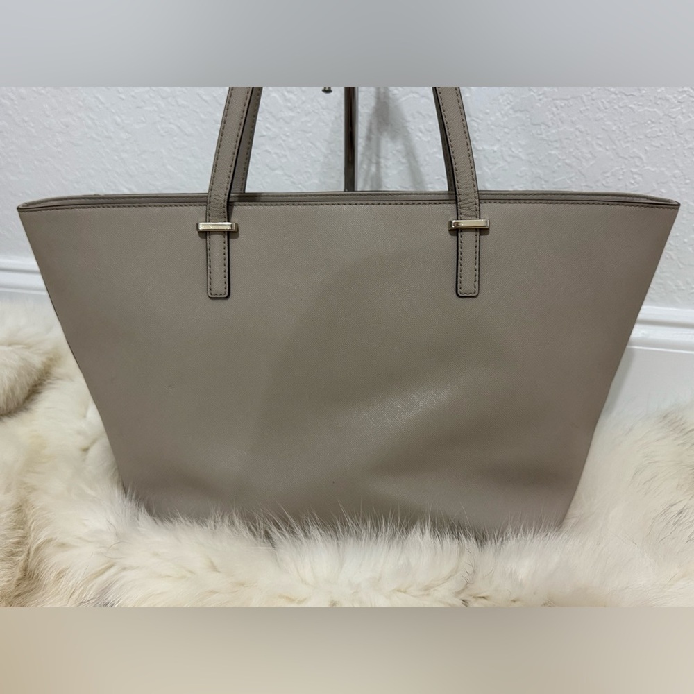 Kate Spade New York Saffiano Leather Cedar Street Medium Harmony Tote Taupe EUC - Picture 7 of 16